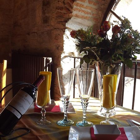 Auberge De La Halle Cordes-sur-Ciel Exterior foto