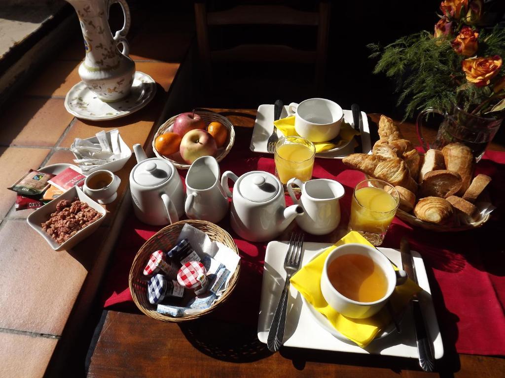 Auberge De La Halle Cordes-sur-Ciel Quarto foto