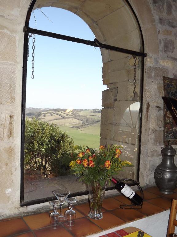 Auberge De La Halle Cordes-sur-Ciel Exterior foto