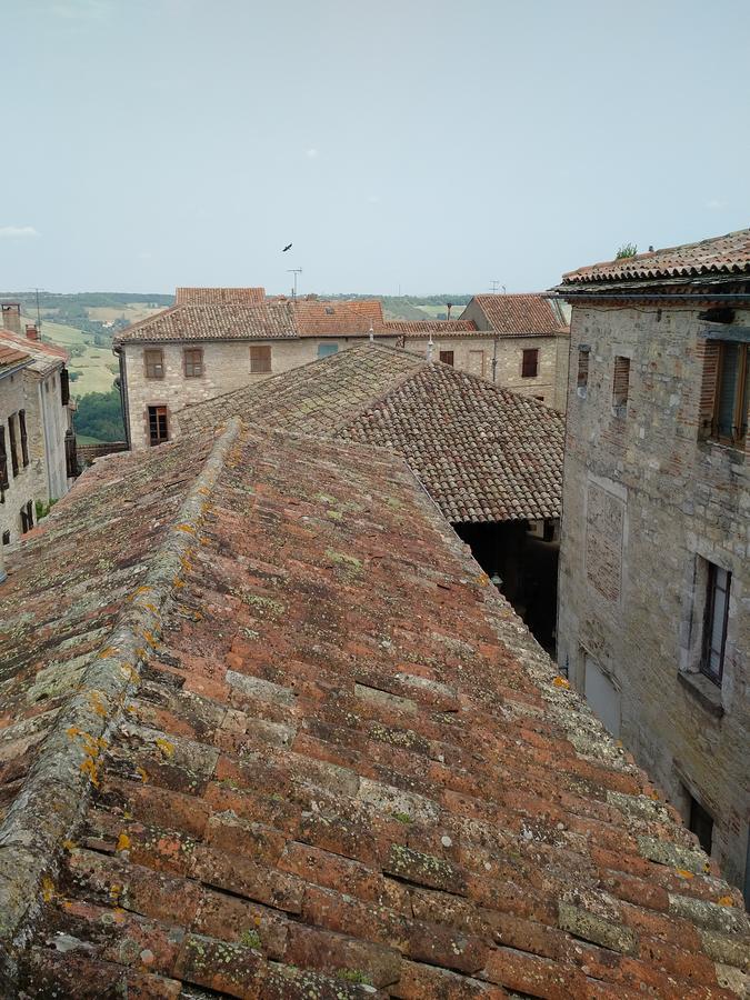 Auberge De La Halle Cordes-sur-Ciel Exterior foto